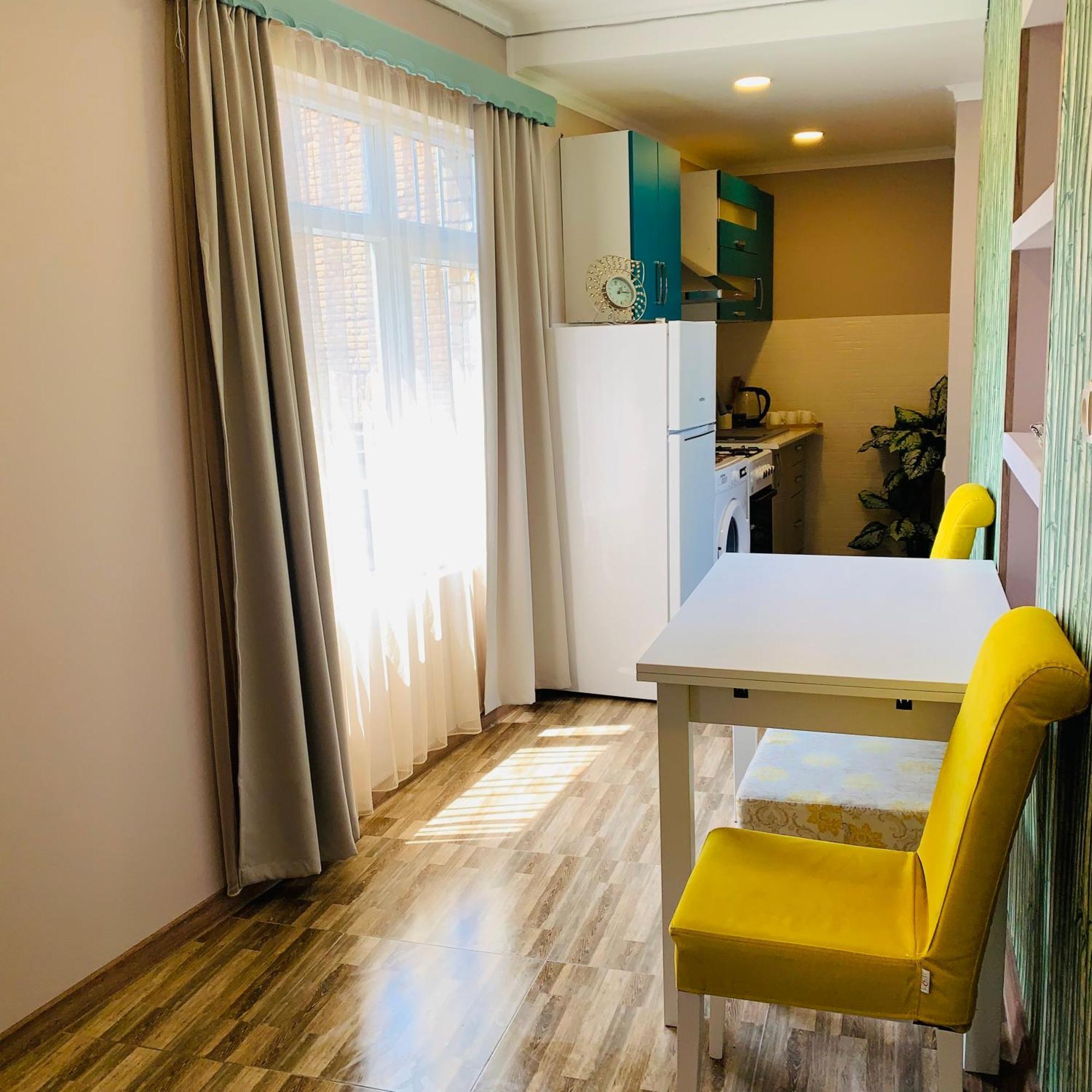 Apartment Mari Kutaisi Luaran gambar